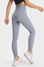 Load image into Gallery viewer, Ultra Soft High Waist Leggings