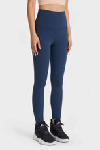 Load image into Gallery viewer, Ultra Soft High Waist Leggings
