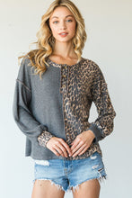 Load image into Gallery viewer, Unique Leopard Color Block Long Sleeve Top
