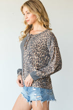 Load image into Gallery viewer, Unique Leopard Color Block Long Sleeve Top
