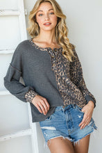 Load image into Gallery viewer, Unique Leopard Color Block Long Sleeve Top
